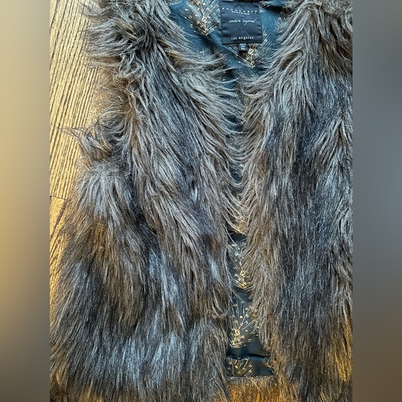 Sanctuary faux fur vest size XS - Picture 3 of 3